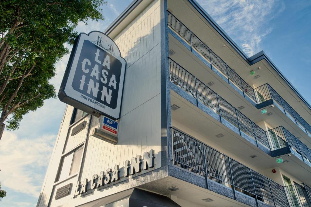 La Casa Inn